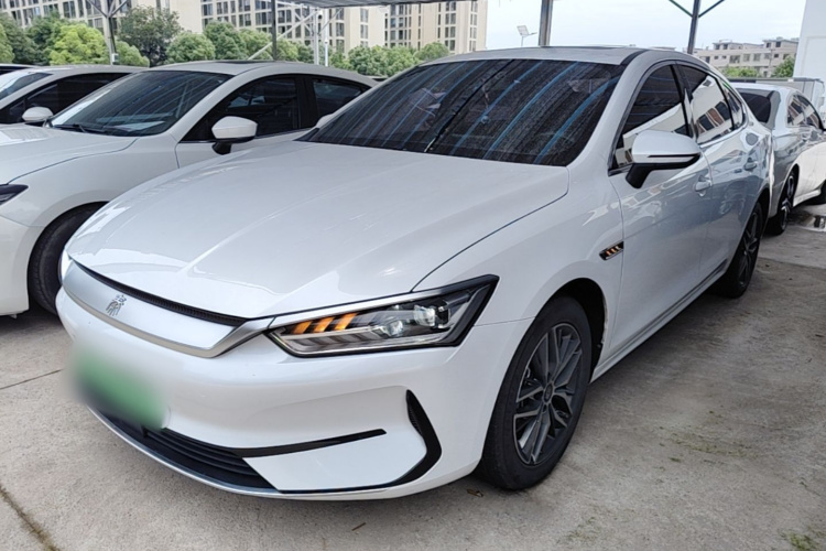 2021 BYD Qin PLUS EV front three-quarter view