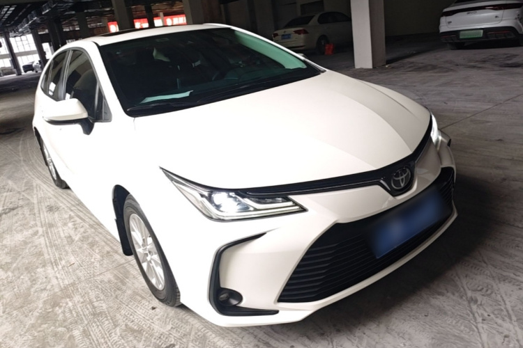 2021 Toyota Corolla TNGA 1.5L front three-quarter view
