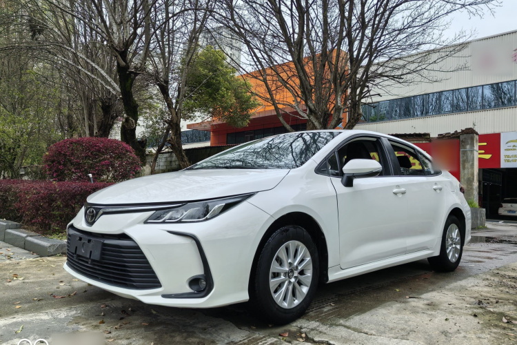 2022 Toyota Corolla front three-quarter view